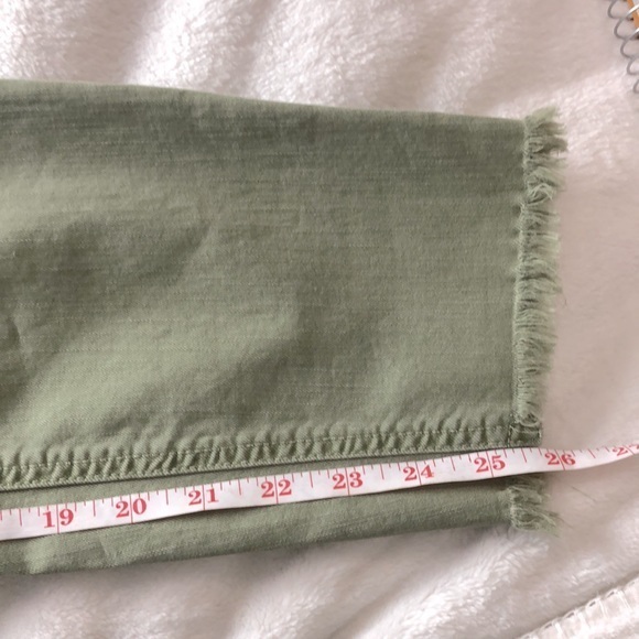 LOFT Curvy High Waist Skinny Crop Jeans with Frayed Hem‎ in Garden Green - Picture 6 of 9
